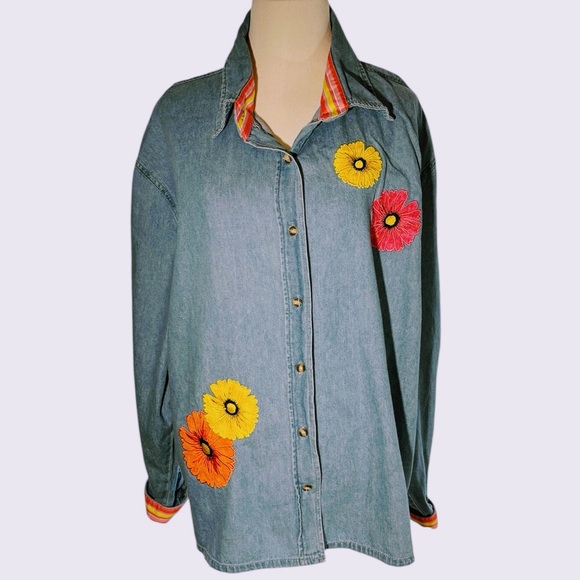 Women’s XXL Plus Size Denim Lighthouse Apparel embroidered floral shirt - Picture 2 of 6